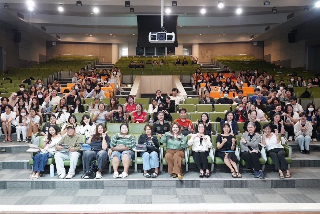 คุณลิน กีรตยา เลิศธภัทรกุล CEO แห่ง WIS Marketing Group ขึ้นเวทีมหาวิทยาลัยธรรมศาสตร์ ถ่ายทอดวิธีคิดการตลาดเชิงประกอบการสู่นักสร้างนวัตกรรมรุ่นใหม่